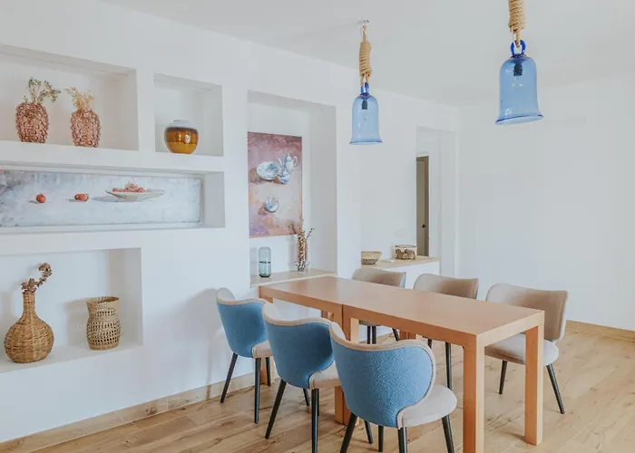 Santo Tomas - Adriana