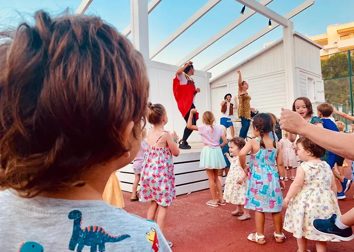 Santo Tomas - Adriana